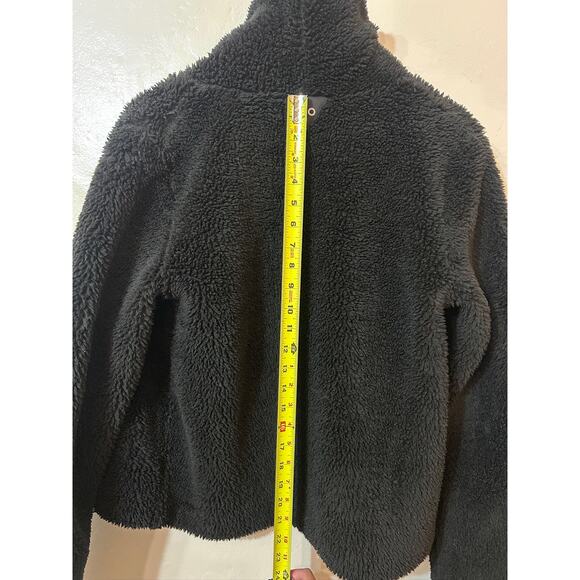 Alo Yoga Womens Black Faux Fur Jacket Size Small Perfect for Fall/Winter - Picture 6 of 7